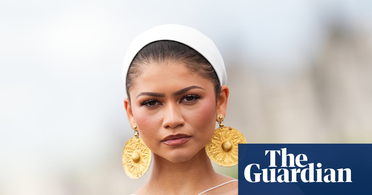 Zendaya faces backlash for wearing ancient Iranian jewellery at Odyssey event
